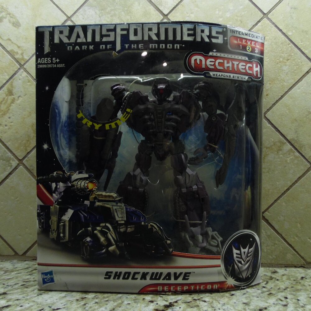 TRANSFORMERS SHOCKWAVE MECHTECH